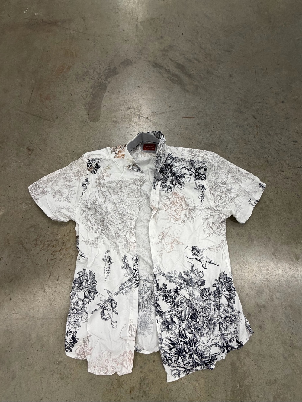 Men's White Floral Short-Sleeve Button-Up Shirt